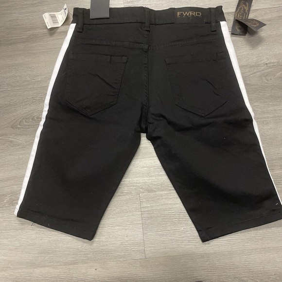 FWRD DENIM BLACK/WHITE SLIM FIT MENS SHORTS SIZE 32 NEW - Picture 3 of 3